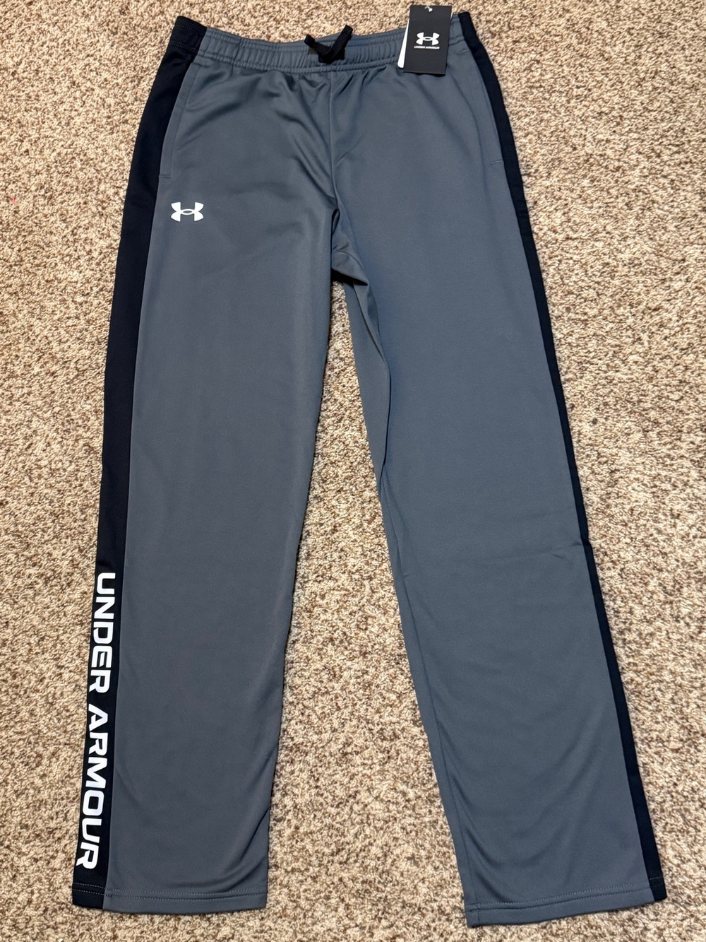 Under Armour Grey Black Brawler 2.0 Pants XL Boys XL NWT Track Joggers